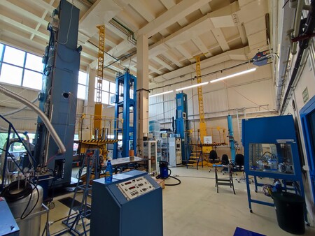 Photonic Materials & Speciality Fibers