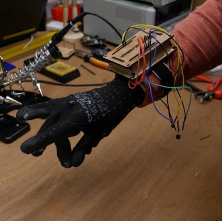 IR Glove